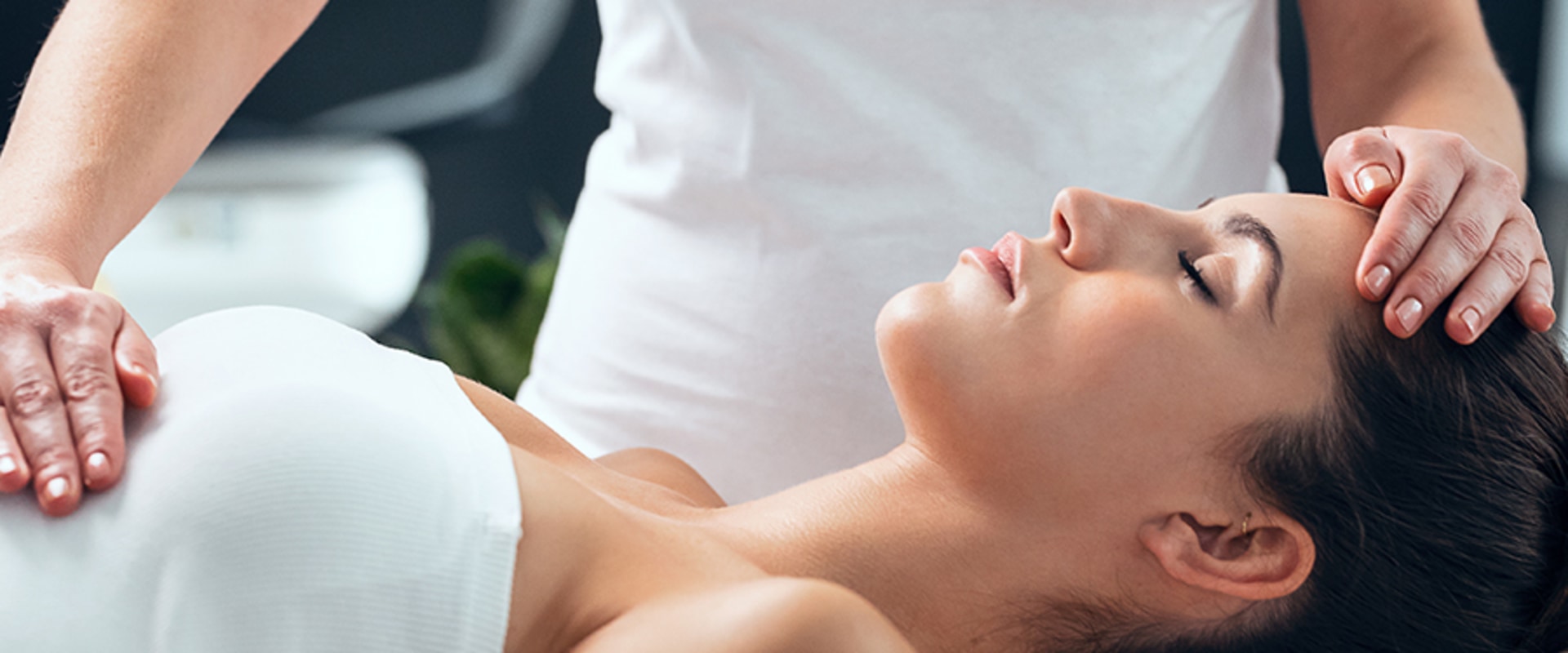 How Mind-Body Wellness Encourages a Whole-Person Approach That Can Include a Chiropractor